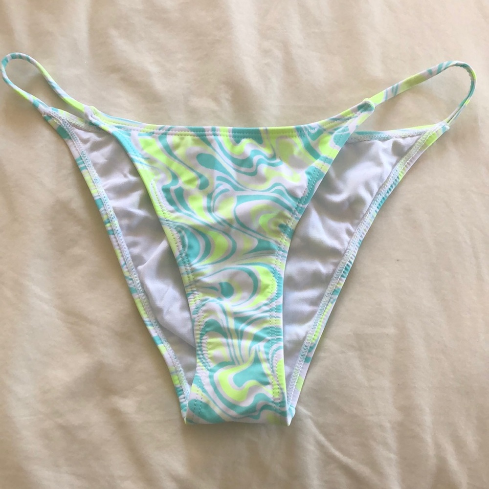 Cabana Del Sol Brazilian Cut Bikini Bottom in Medium